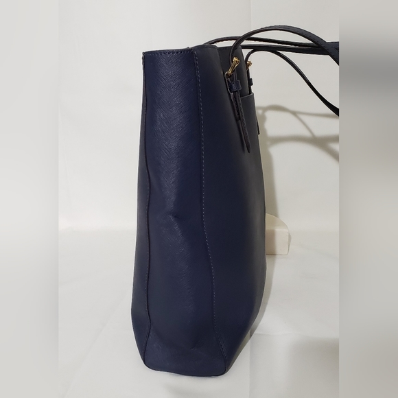 Michael Kors Jet set leather tote. EUC - Picture 4 of 15